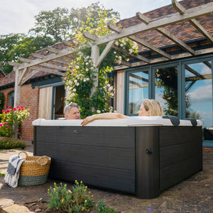 KOVE x MSpa OSLO 6 Person Hot Tub | WiFi Spa with Hydro Jets & LED Lighting - Kove